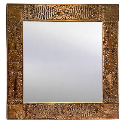 Hand Carved Mirror "Dili" - Natural brown