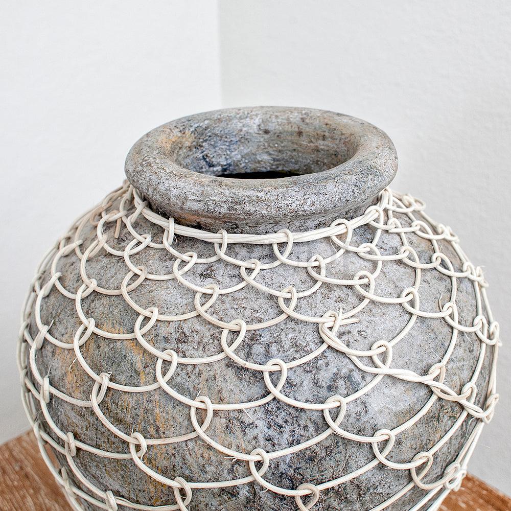 Decorative Vase 'Jepun' - Kulture Home Decor